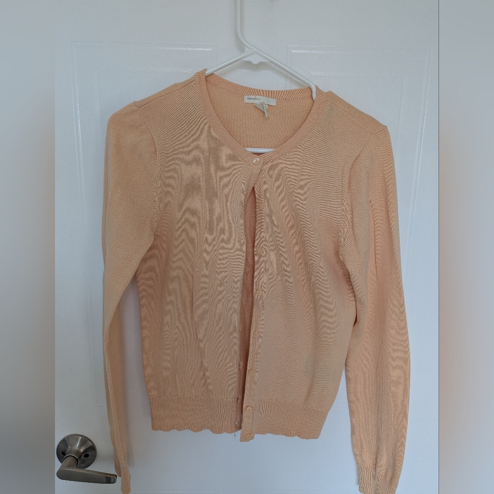 3/$20 H&M Button Up Cardigan in Peach, Size S
